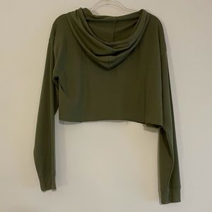 Light Cropped Sweatshirt